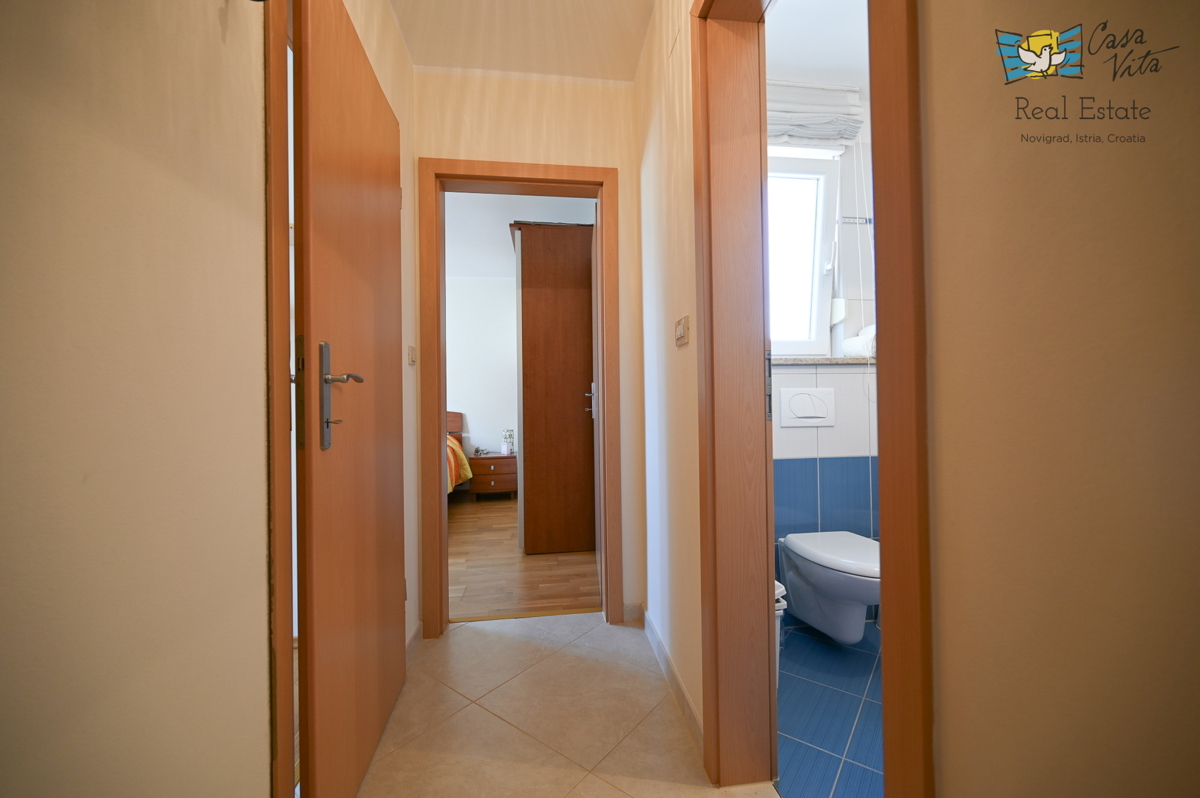 ISTRA, NOVIGRAD - Stanovanje z dvema spalnicama in lepim pogledom na morje!