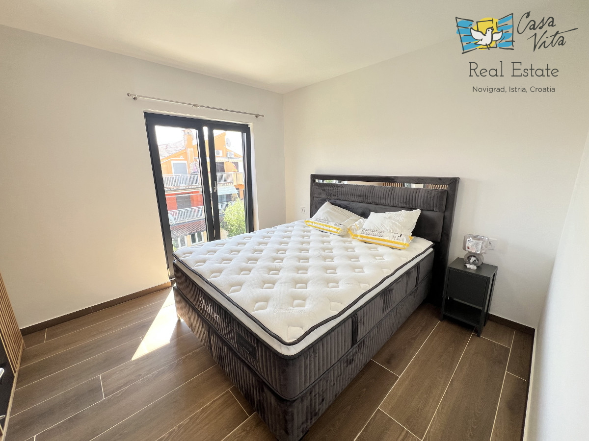 Lep in prostoren apartma s pogledom na morje - Novigrad!