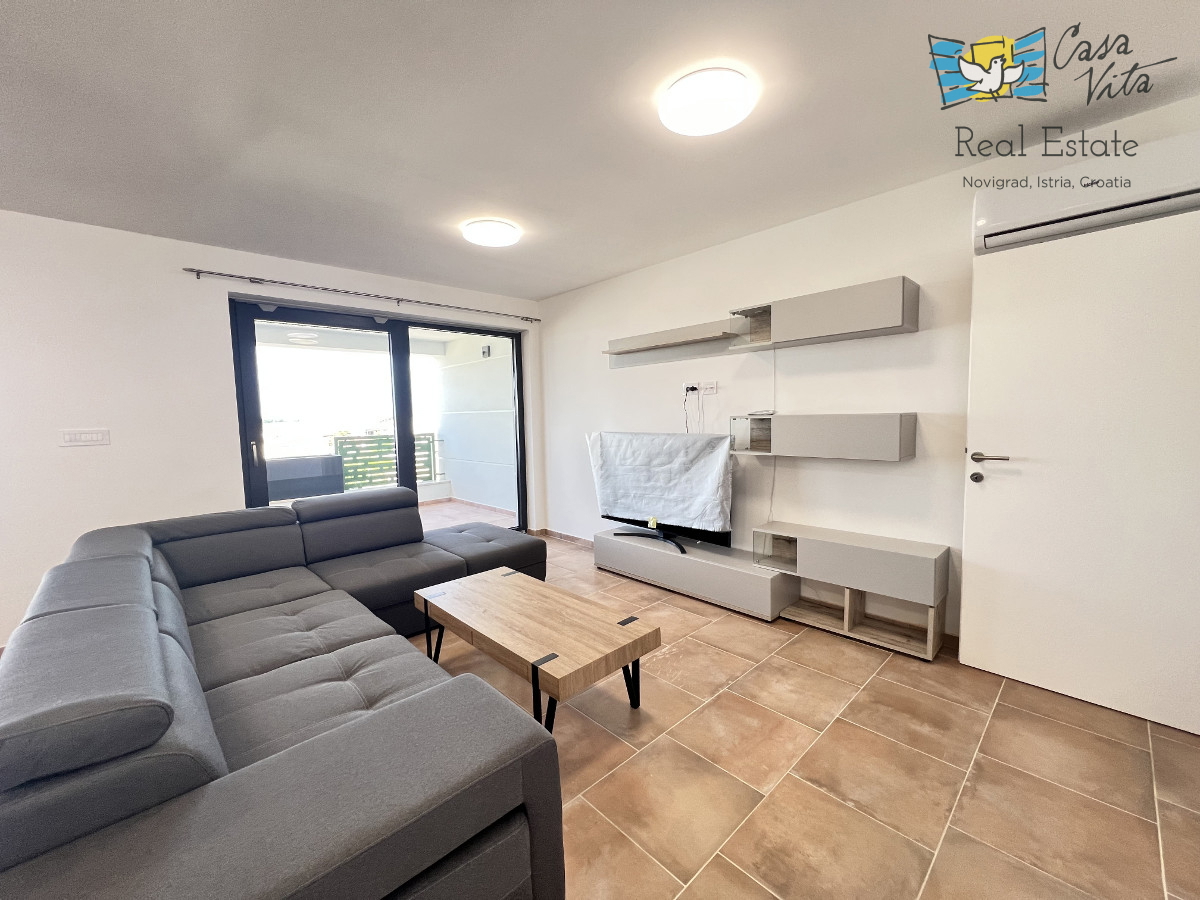 Lep in prostoren apartma s pogledom na morje - Novigrad!