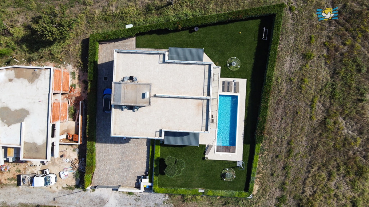 Čudovita hiša s panoramskim pogledom na morje in mesto Novigrad - 500m od morja!