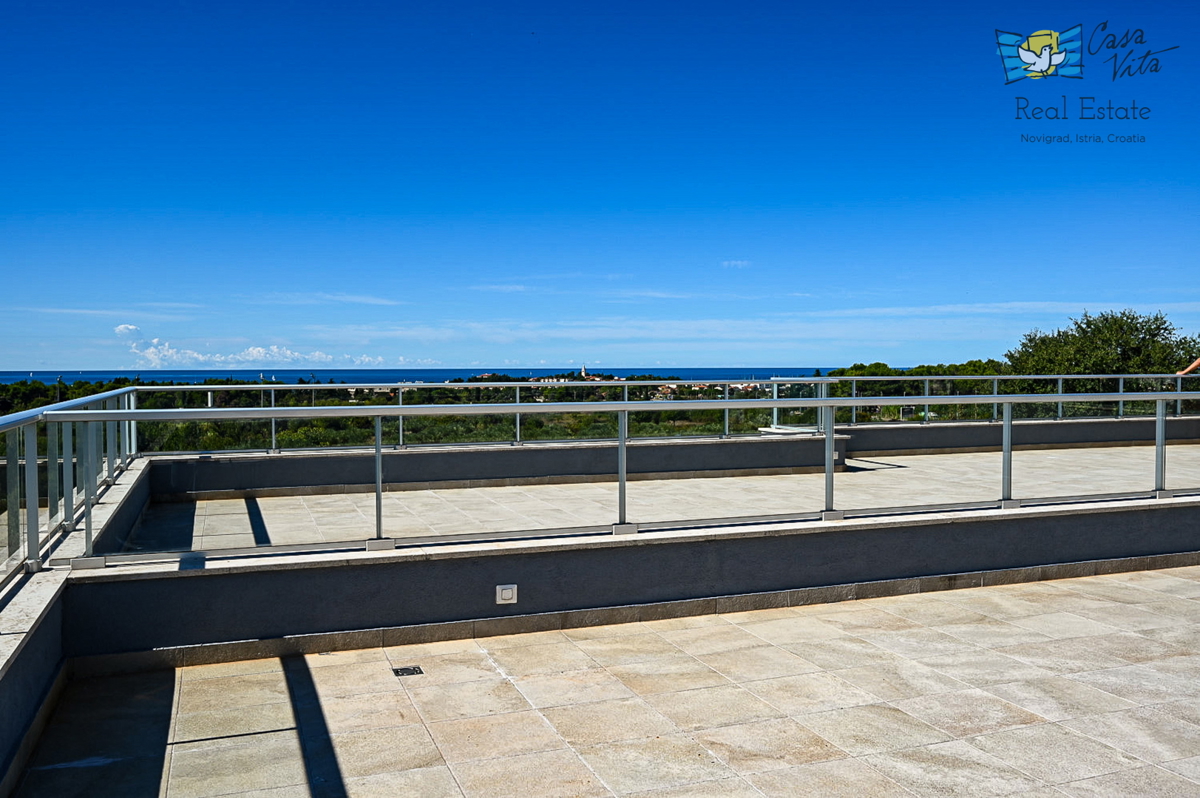 Čudovita hiša s panoramskim pogledom na morje in mesto Novigrad - 500m od morja!