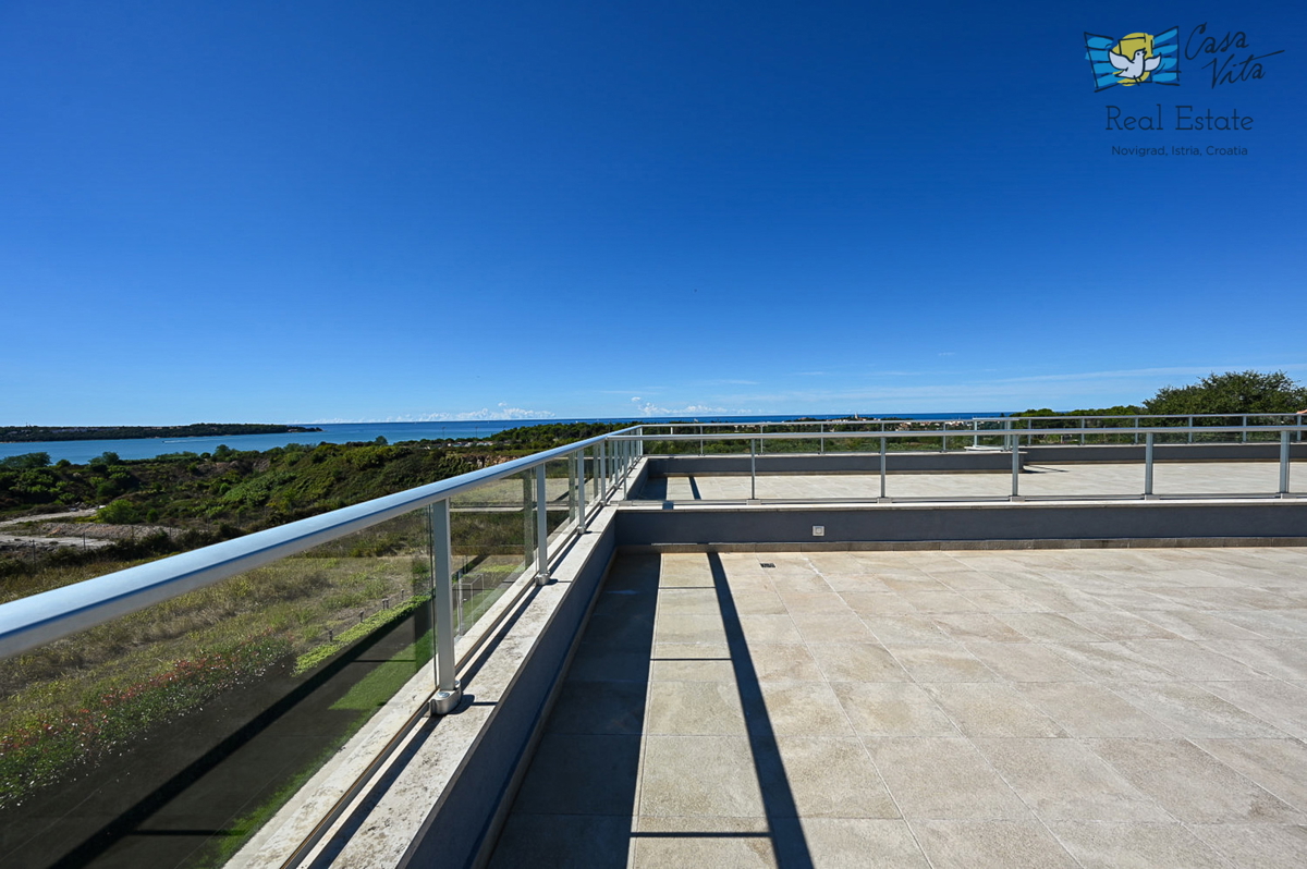 Čudovita hiša s panoramskim pogledom na morje in mesto Novigrad - 500m od morja!