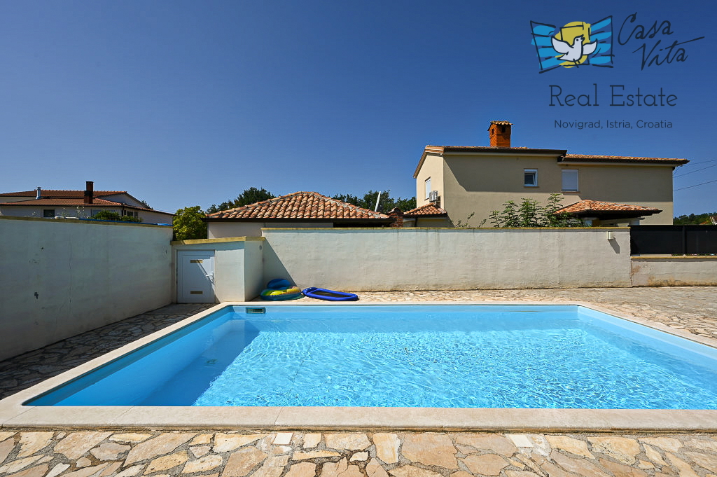 ISTRA, POREČ - Samostojna hiša v okolici Vižinade