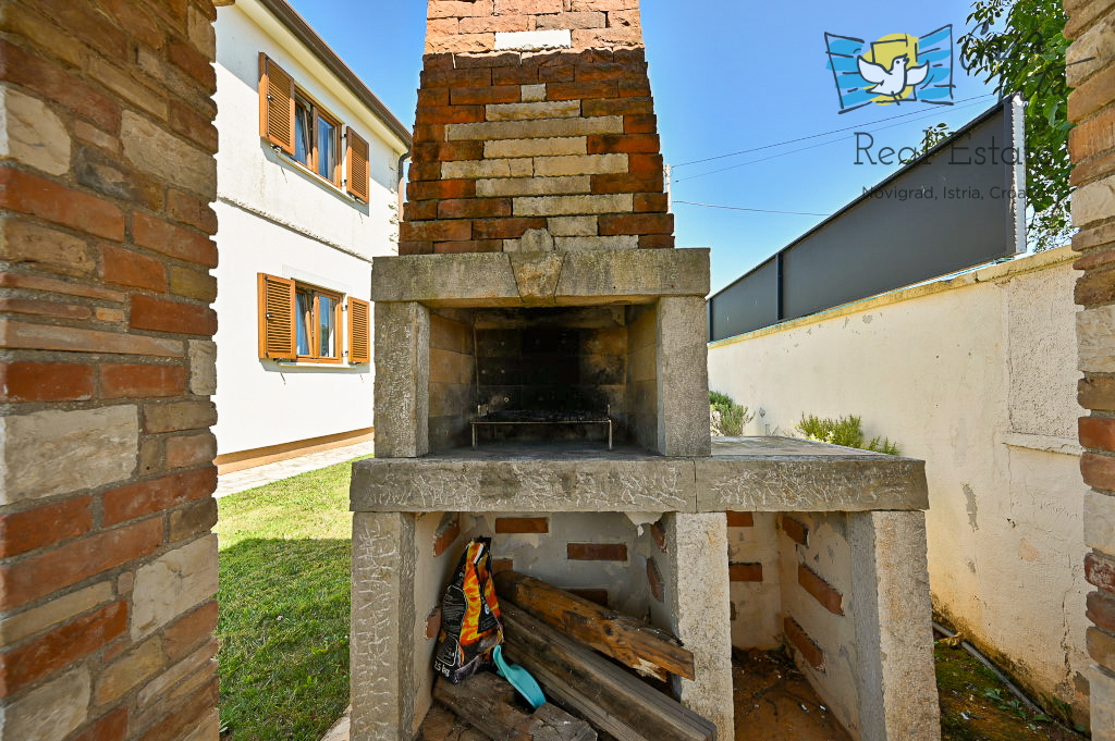 ISTRA, POREČ - Samostojna hiša v okolici Vižinade