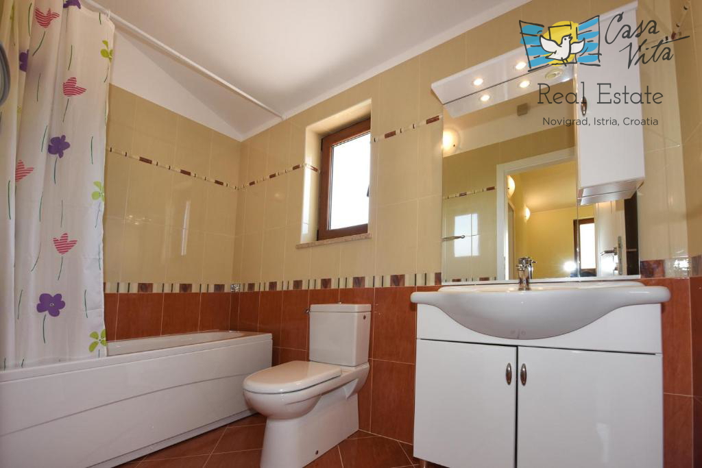 Istra, Poreč - Samostojna hiša 12 km od morja in centra mesta Poreč!