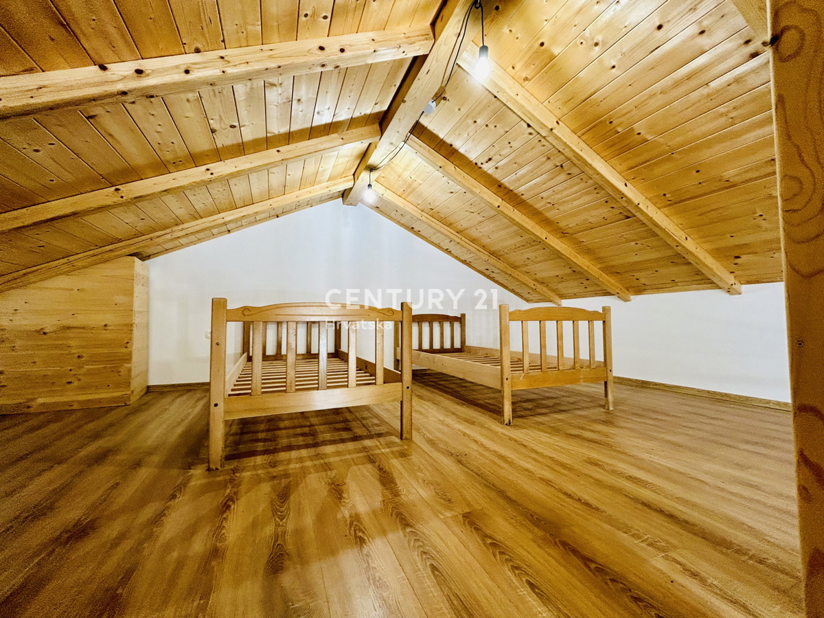 UMAG, OKOLICA, NOVA HIŠA SAMO 1,5 KM OD PLAŽE IN MORJA