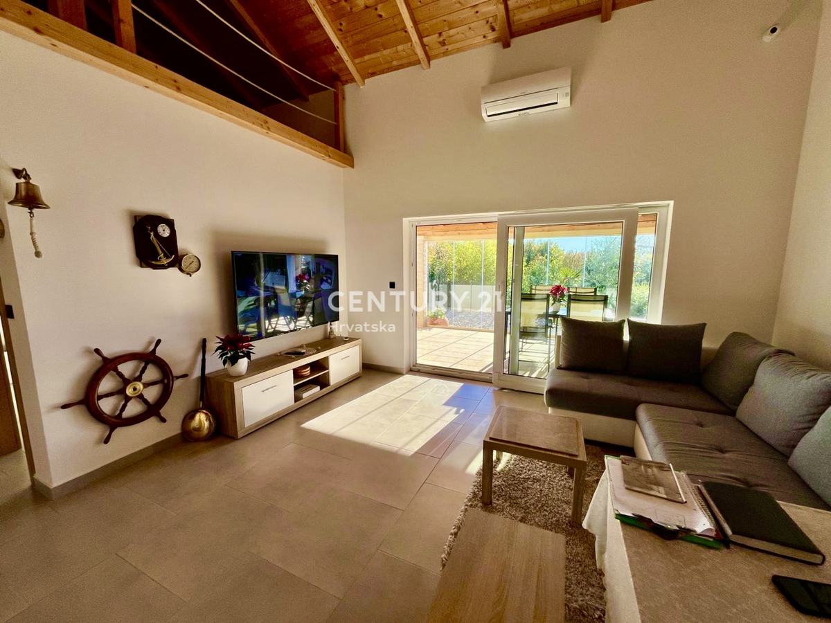 UMAG, OKOLICA, NOVA HIŠA SAMO 1,5 KM OD PLAŽE IN MORJA