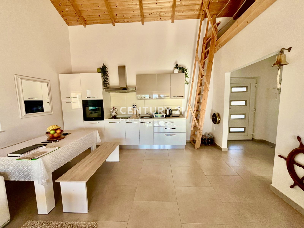 UMAG, OKOLICA, NOVA HIŠA SAMO 1,5 KM OD PLAŽE IN MORJA