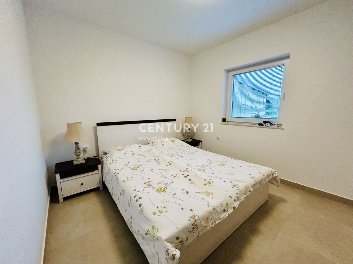 UMAG, OKOLICA, NOVA HIŠA SAMO 1,5 KM OD PLAŽE IN MORJA