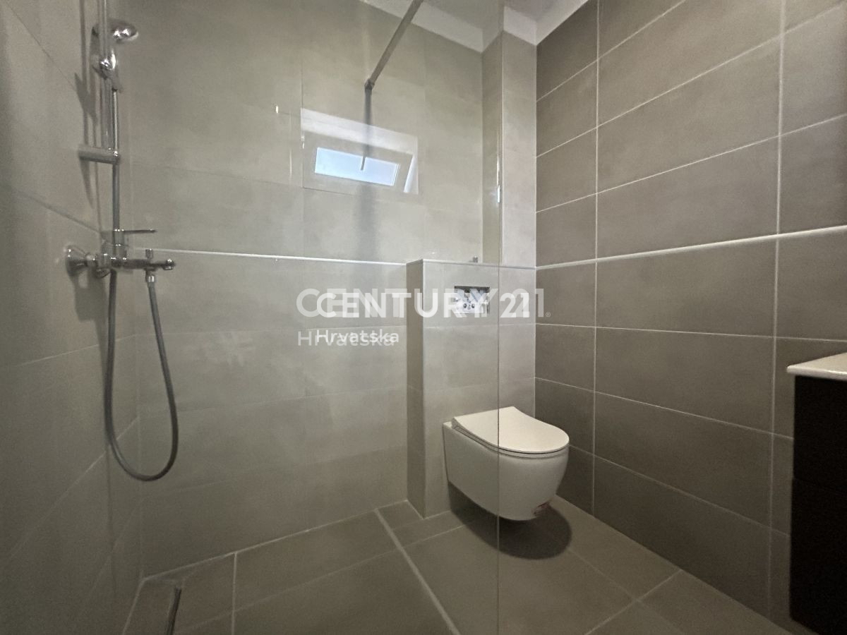 Prodaja, stanovanje, 2,5-sobno (2S+DB), Istarska županija, Umag