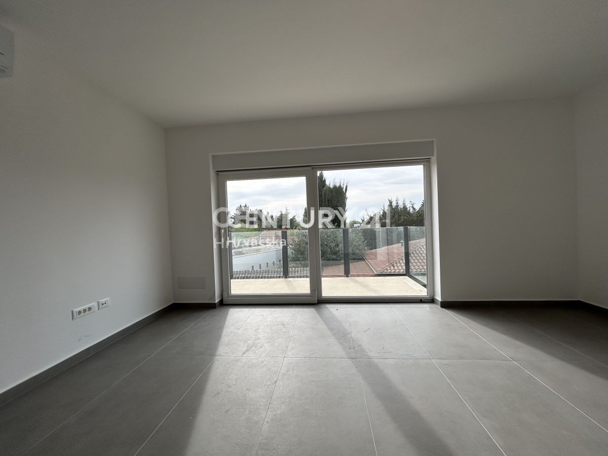 Prodaja, stanovanje, 2,5-sobno (2S+DB), Istarska županija, Umag