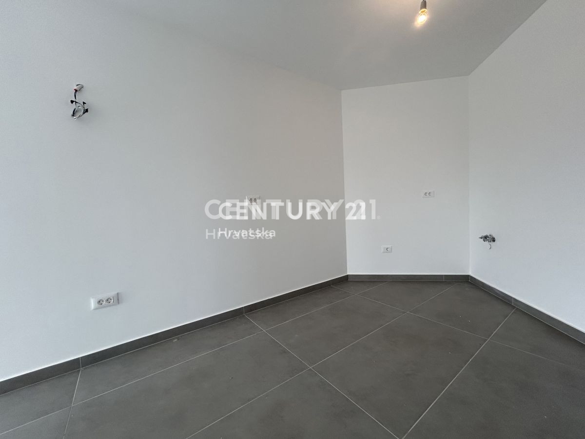 Prodaja, stanovanje, 2,5-sobno (2S+DB), Istarska županija, Umag