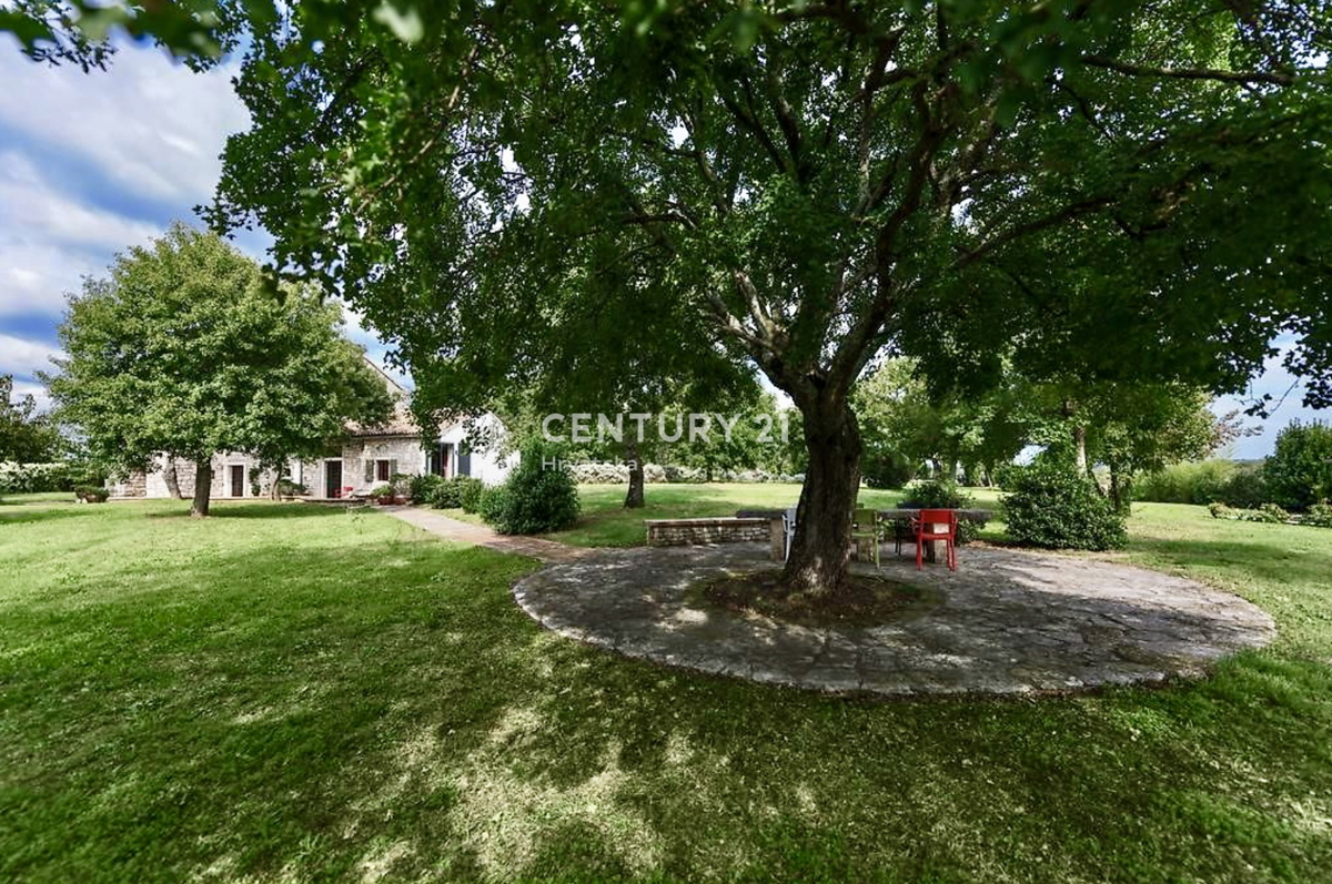 ROVINJ, OKOLICA, EKSKLUZIVNA ISTARSKA POSTAJA