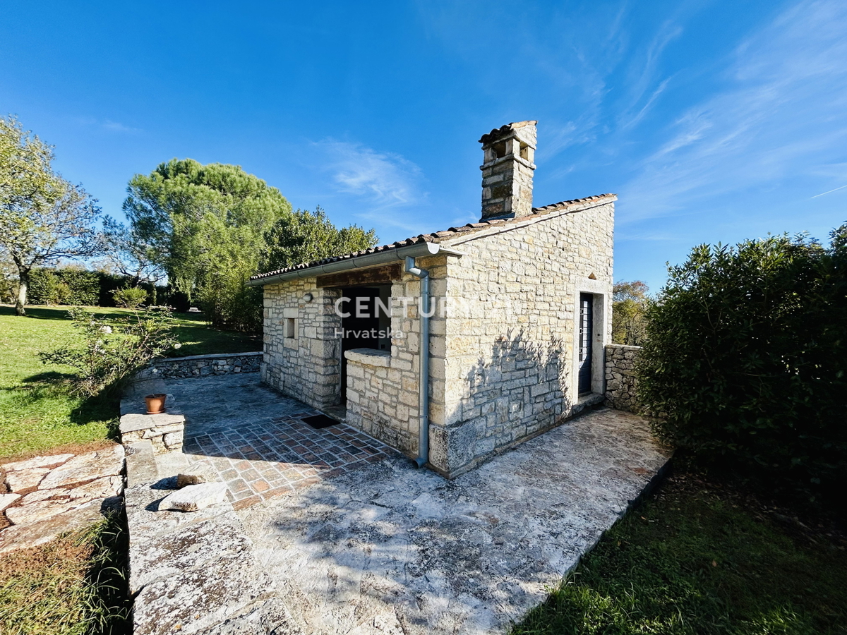 ROVINJ, OKOLICA, EKSKLUZIVNA ISTARSKA POSTAJA