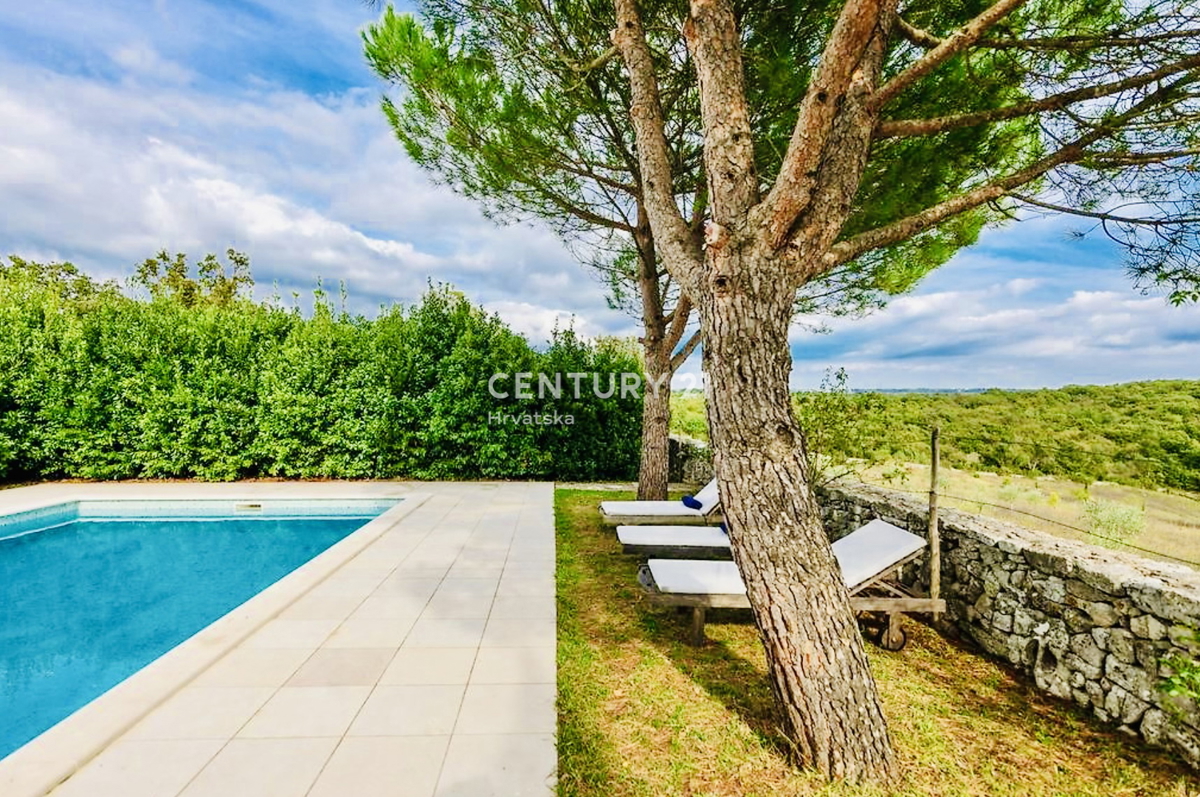 ROVINJ, OKOLICA, EKSKLUZIVNA ISTARSKA POSTAJA