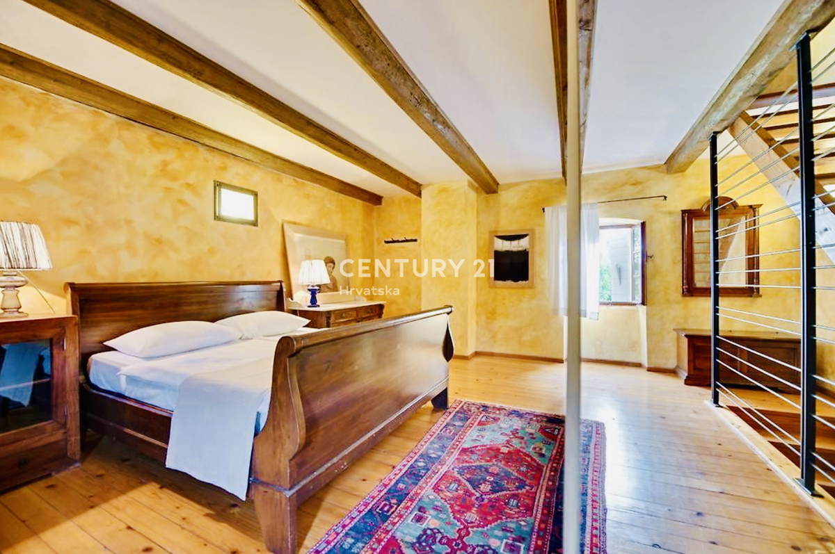 ROVINJ, OKOLICA, EKSKLUZIVNA ISTARSKA POSTAJA