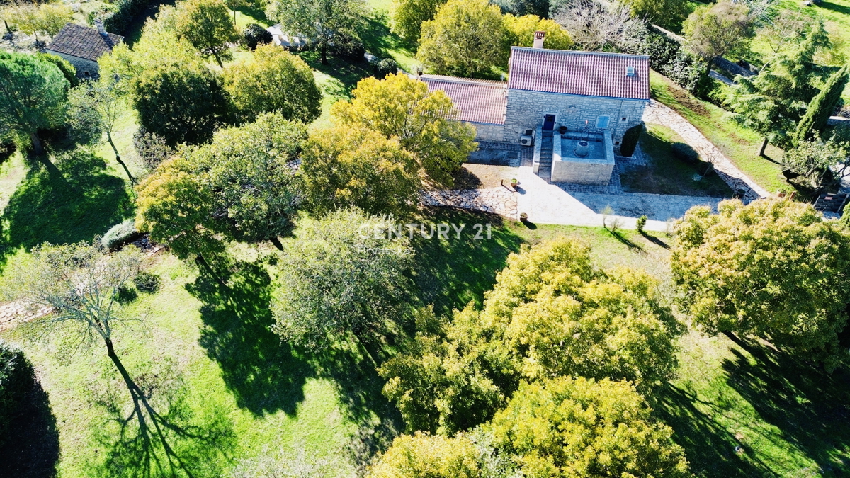 ROVINJ, OKOLICA, EKSKLUZIVNA ISTARSKA POSTAJA