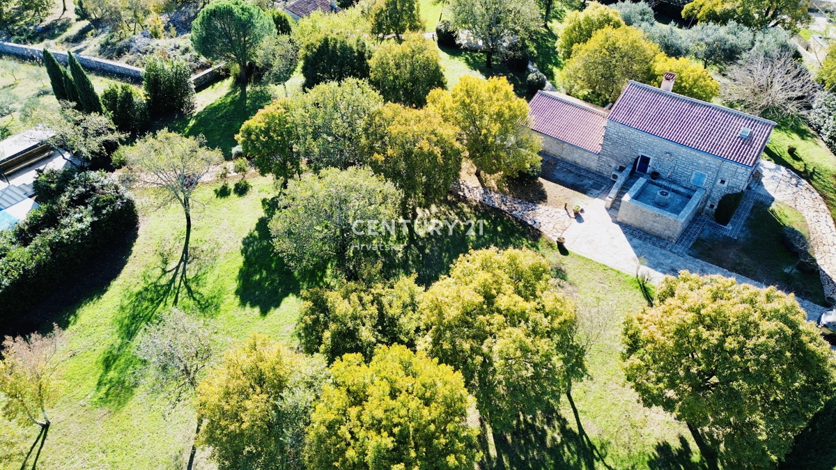 ROVINJ, OKOLICA, EKSKLUZIVNA ISTARSKA POSTAJA