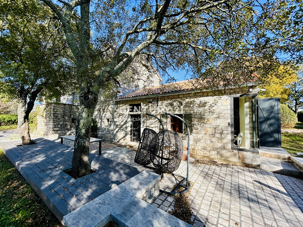 ROVINJ, OKOLICA, EKSKLUZIVNA ISTARSKA POSTAJA