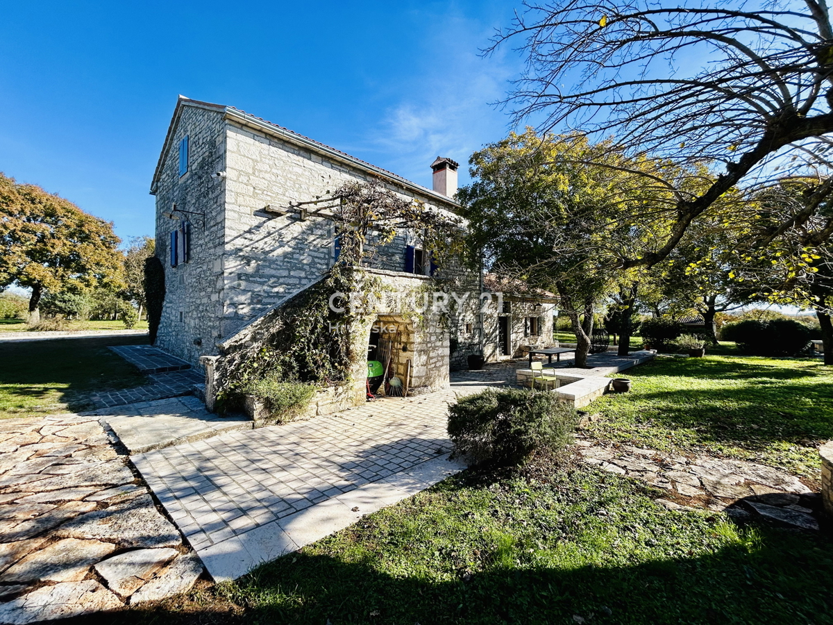 ROVINJ, OKOLICA, EKSKLUZIVNA ISTARSKA POSTAJA