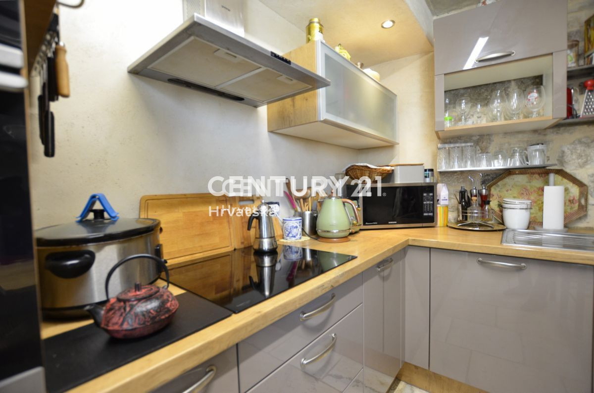 Prodaja, hiša, samostojna, Istarska županija, Buje, Kaštel