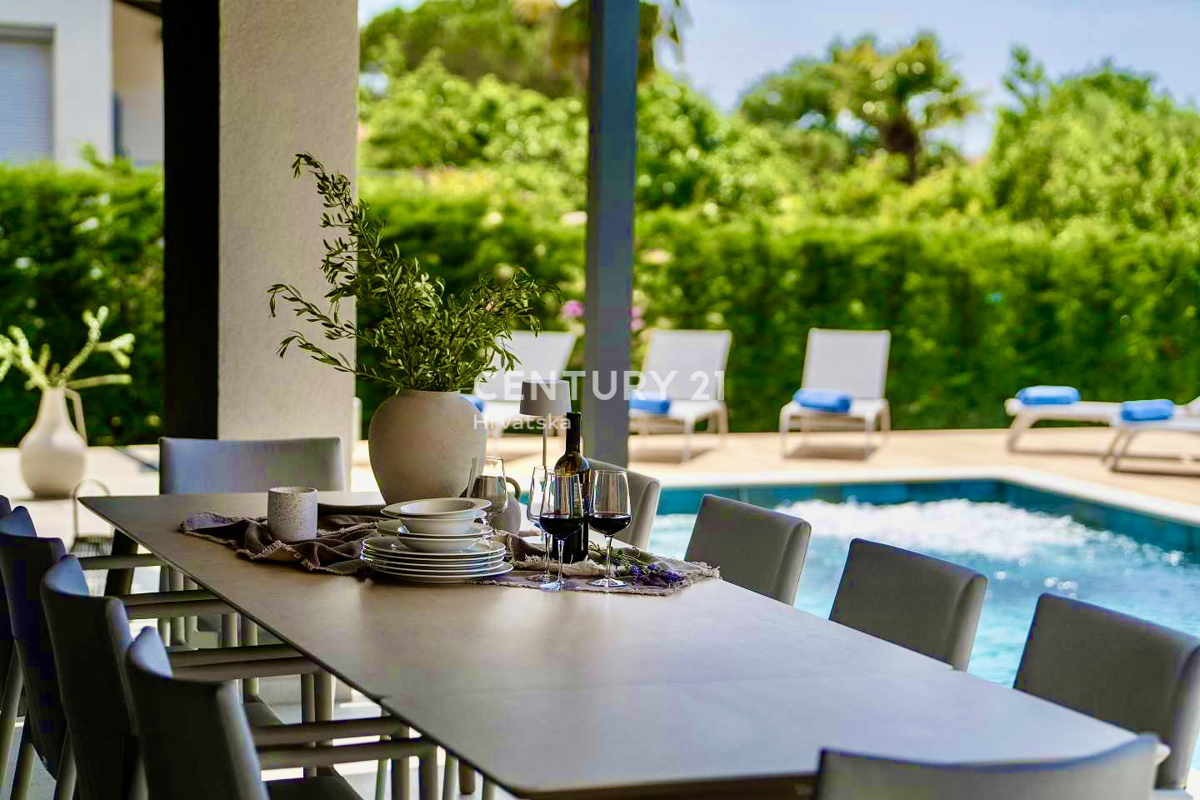 POREČ, OKOLICA, POPOLNA DIZAJNERSKA VILA