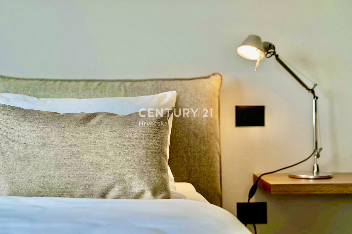 POREČ, OKOLICA, POPOLNA DIZAJNERSKA VILA