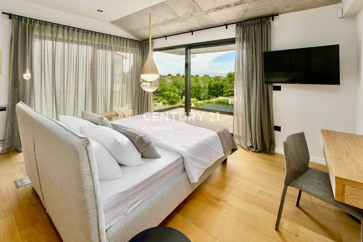 POREČ, OKOLICA, POPOLNA DIZAJNERSKA VILA