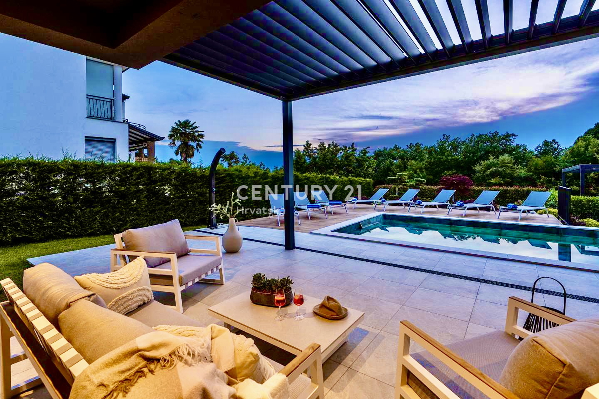 POREČ, OKOLICA, POPOLNA DIZAJNERSKA VILA