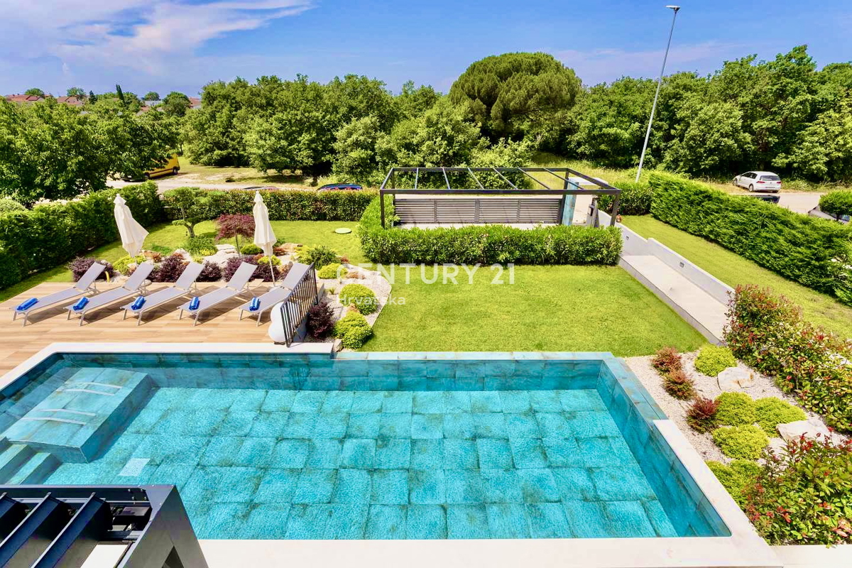 POREČ, OKOLICA, POPOLNA DIZAJNERSKA VILA