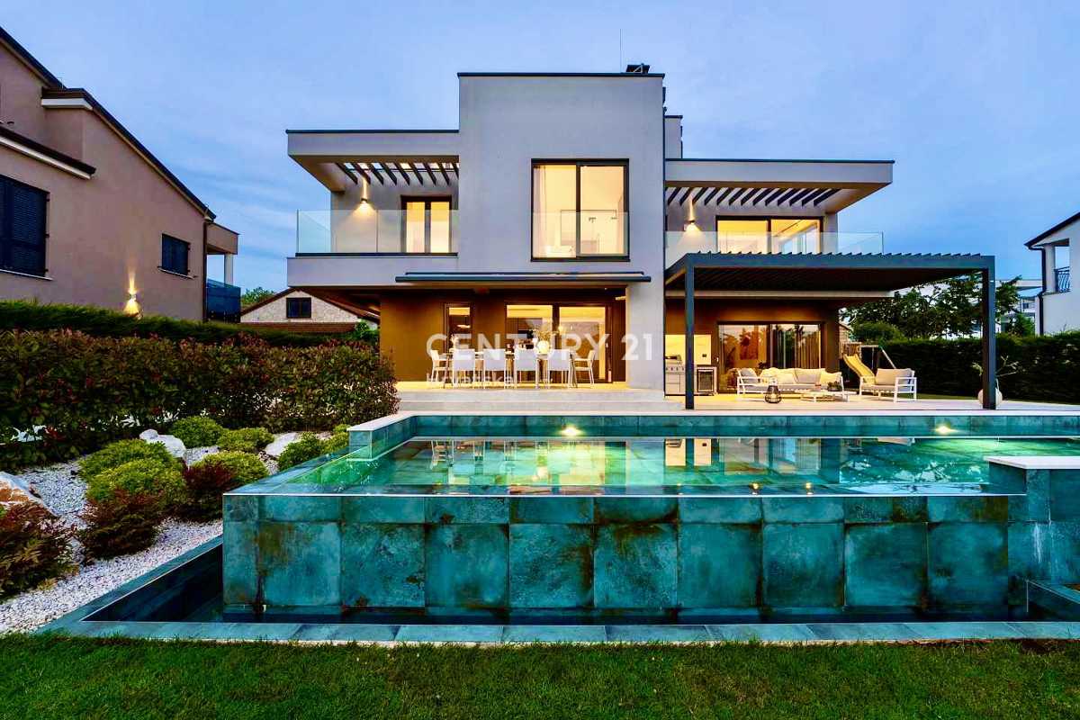 POREČ, OKOLICA, POPOLNA DIZAJNERSKA VILA