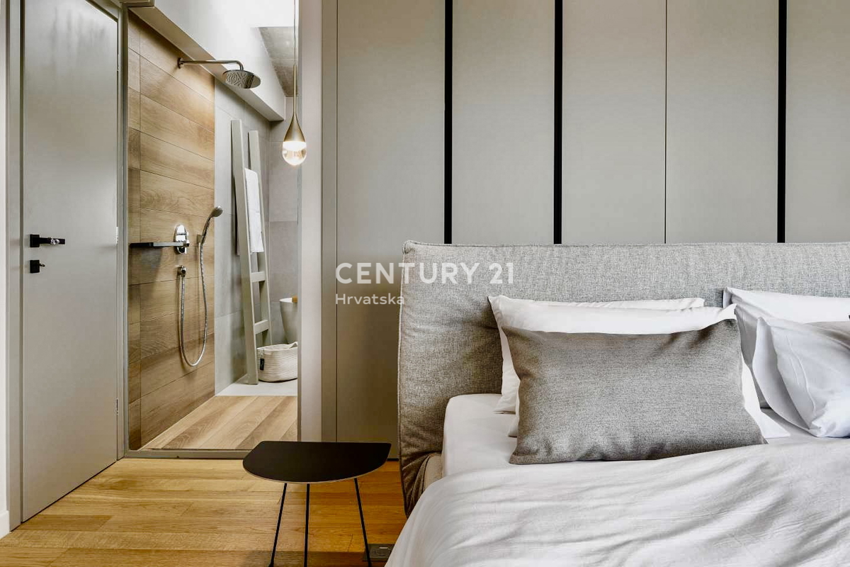 POREČ, OKOLICA, POPOLNA DIZAJNERSKA VILA