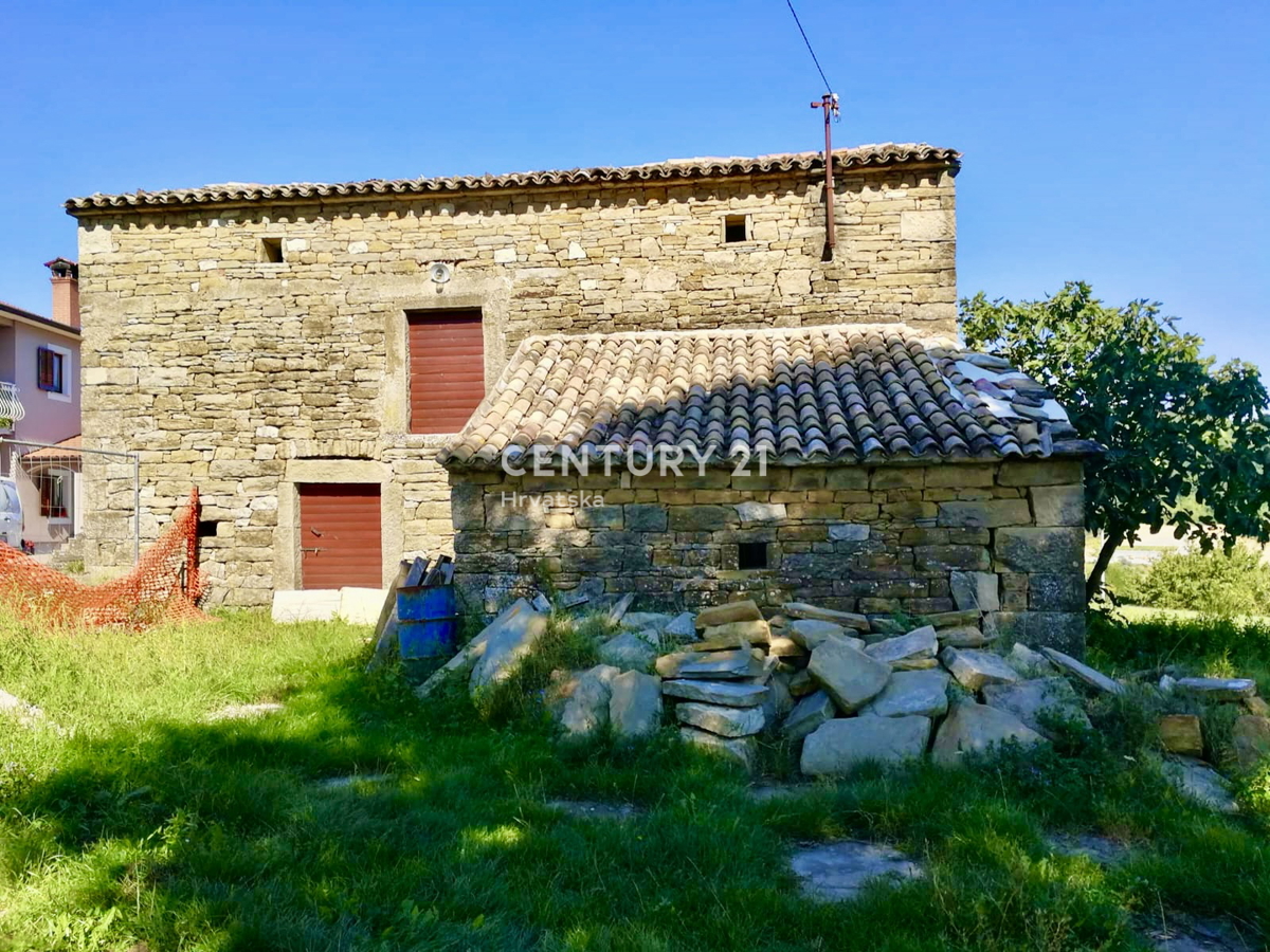 GRIMALDA, OKOLICA, SAMOSTOJEČA KAMNITA HIŠA NA VRHUNSKI LOKACIJI