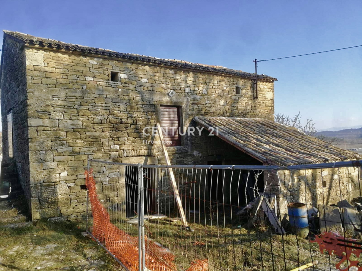 GRIMALDA, OKOLICA, SAMOSTOJEČA KAMNITA HIŠA NA VRHUNSKI LOKACIJI