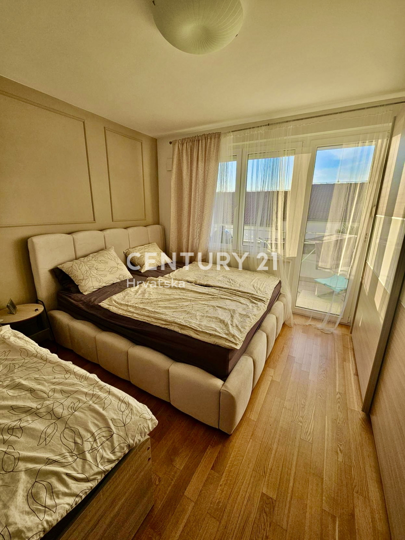 DAJLA, KARIGADOR/DAJLA, ODLIČNO STANOVANJE LE 100 METROV OD PLAŽE