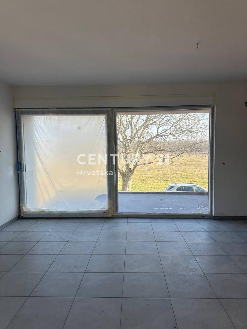 POREČ, PRODAJA SE ČETRISOBNO STANOVANJE, NOVOGRADNJA Z VELIKO STREŠNO TERASO