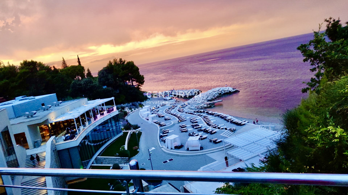 SAVUDRIJA, CRVENI VRH, ODLIČNO STANOVANJE Z ODPRTIM POGLEDOM NA MORJE