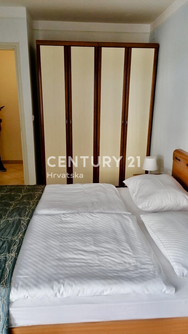 SAVUDRIJA, CRVENI VRH, ODLIČNO STANOVANJE Z ODPRTIM POGLEDOM NA MORJE