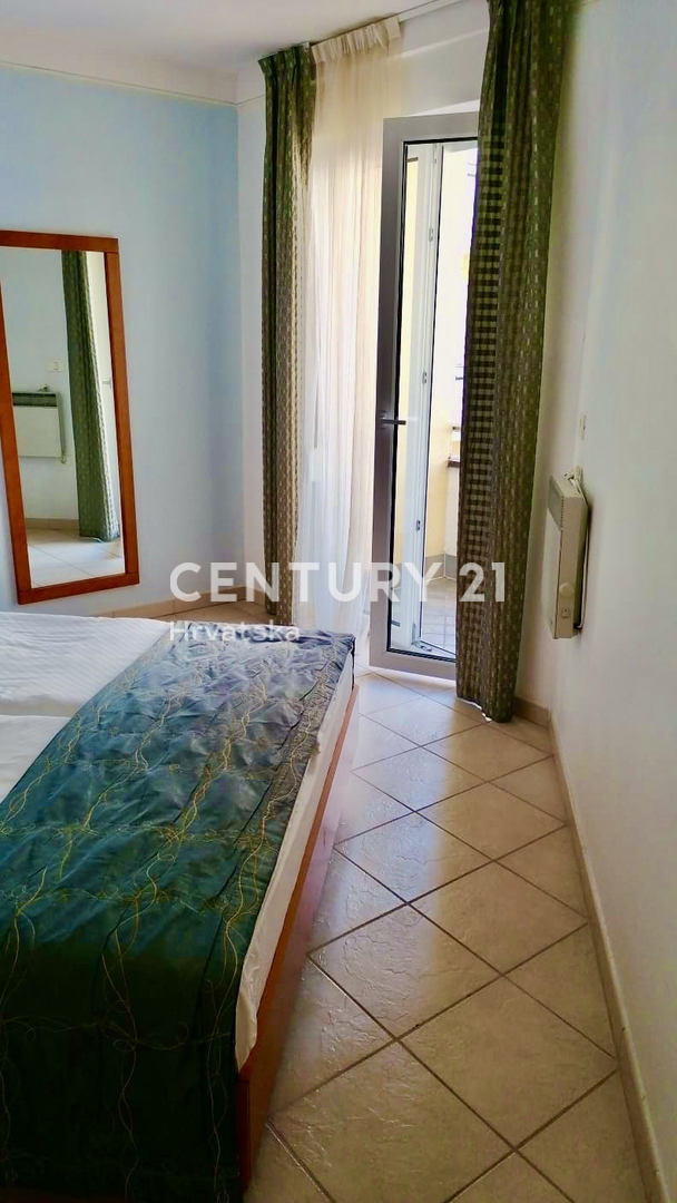 SAVUDRIJA, CRVENI VRH, ODLIČNO STANOVANJE Z ODPRTIM POGLEDOM NA MORJE