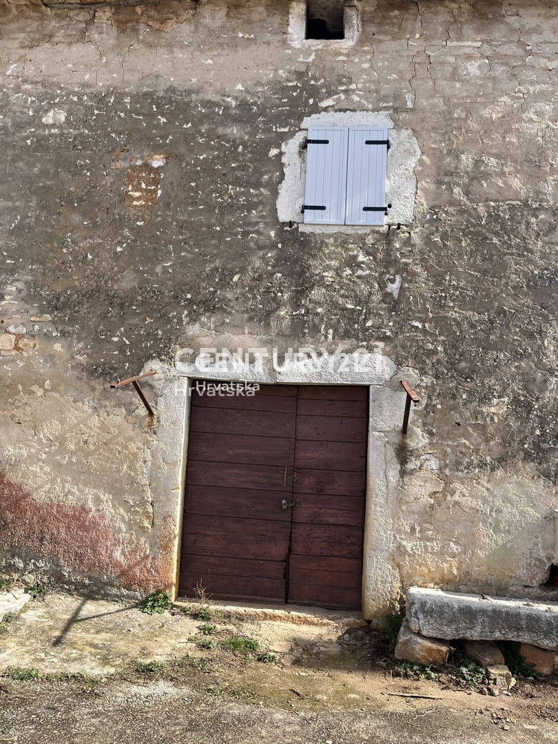 POREČ, VIŠNJAN, RENOVIRANA VRSTNA HIŠA