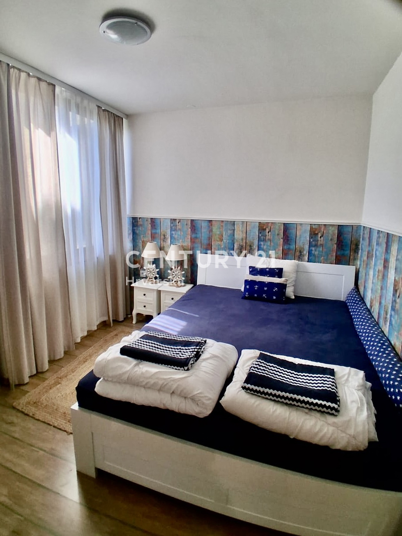 POREČ, ČERVAR PORAT, DVOSOBNO STANOVANJE PRVI VRSTNI RED DO MORJA