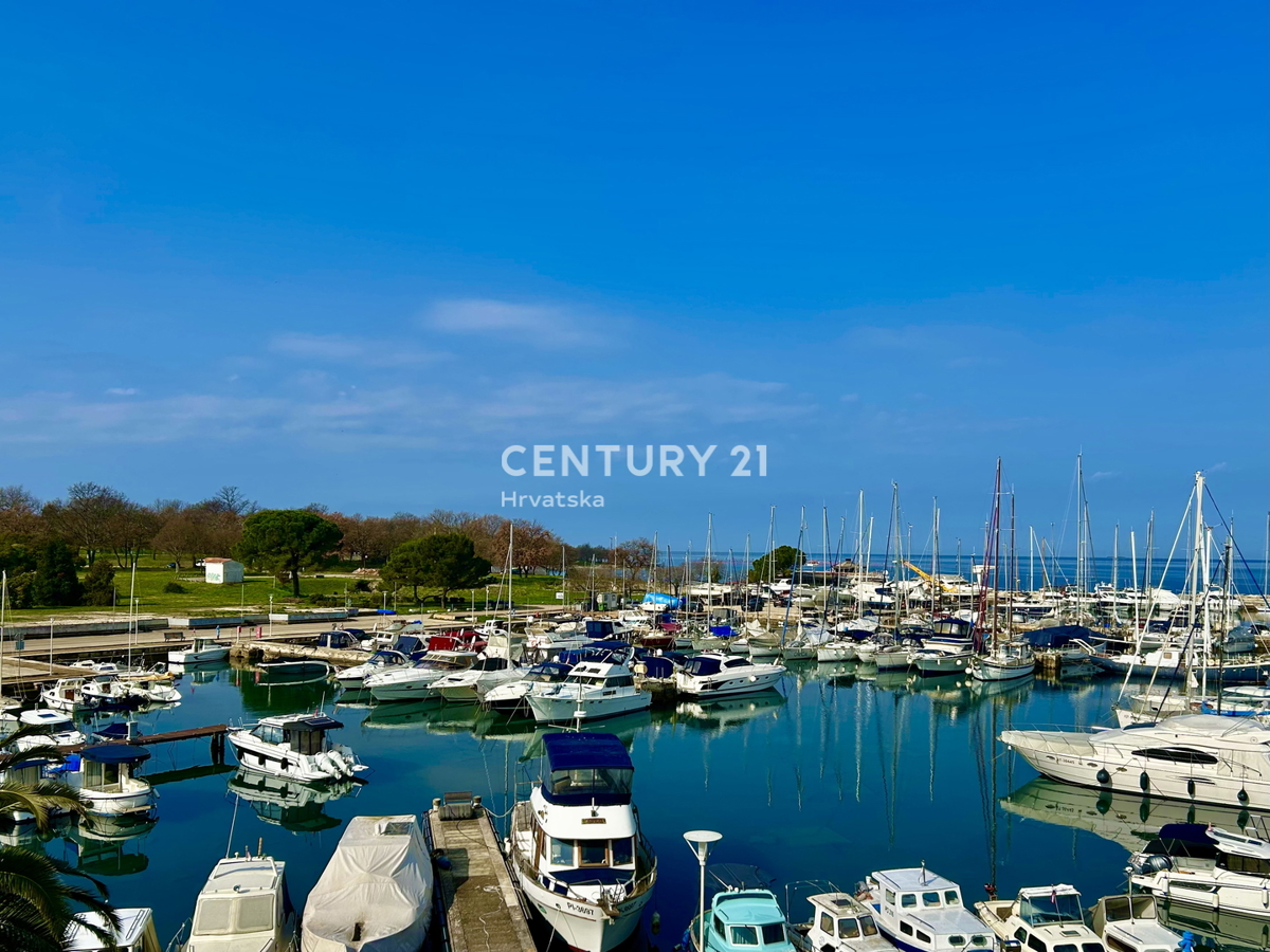 POREČ, ČERVAR PORAT, DVOSOBNO STANOVANJE PRVI VRSTNI RED DO MORJA