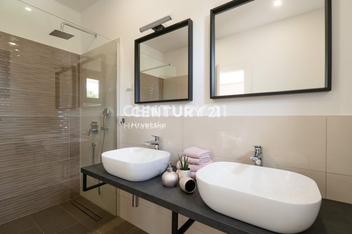 Prodaja, hiša, samostojna, Istarska županija, Svetvinčenat