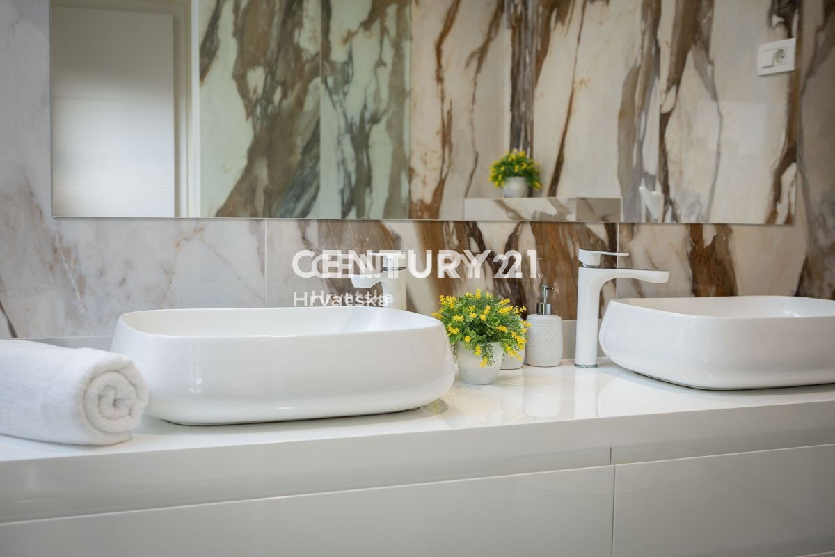 Prodaja, hiša, samostojna, Šibensko-kninska županija, Rogoznica