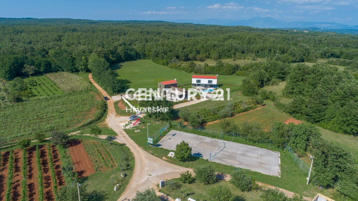 Prodaja, Poslovni prostor, Hotel, Istarska županija, Barban, Draguzeti