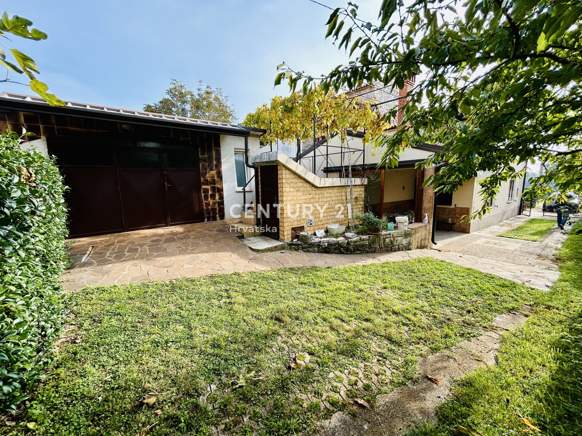 UMAG, OKOLICA, DVOJNA HIŠA SAMO 2 KM OD MORJA