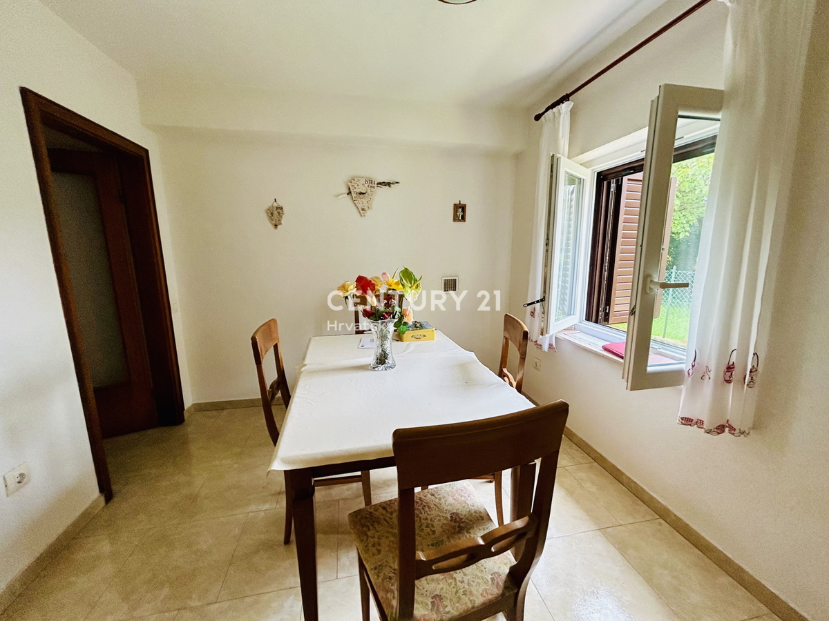 UMAG, OKOLICA, DVOJNA HIŠA SAMO 2 KM OD MORJA