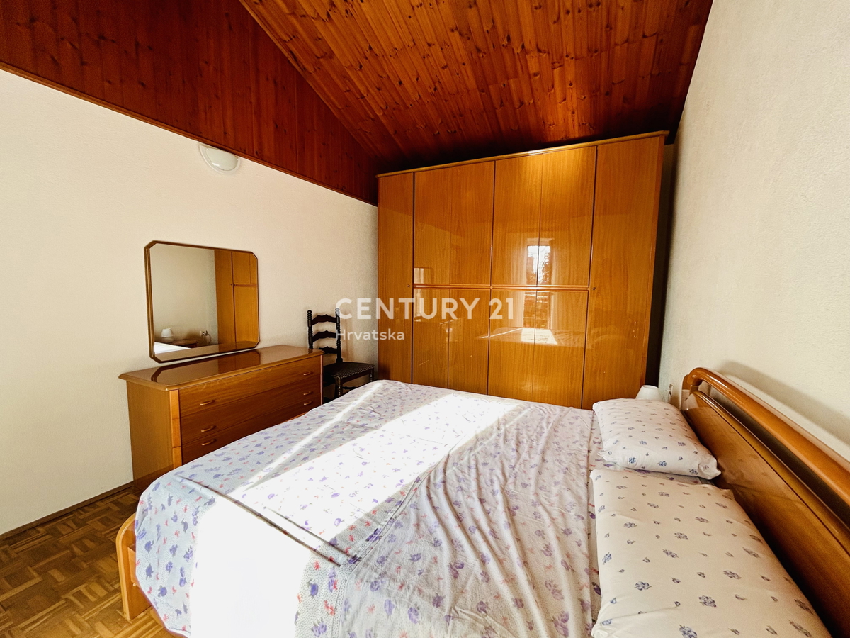 UMAG, OKOLICA, DVOJNA HIŠA SAMO 2 KM OD MORJA