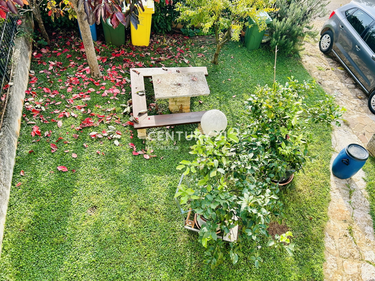 UMAG, OKOLICA, DVOJNA HIŠA SAMO 2 KM OD MORJA