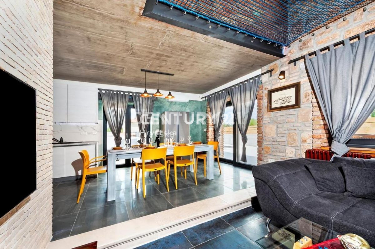 Prodaja, hiša, samostojna, Istarska županija, Kanfanar